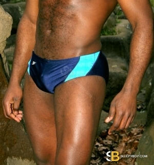 Gay Escort Thyrone 38yr - tickling