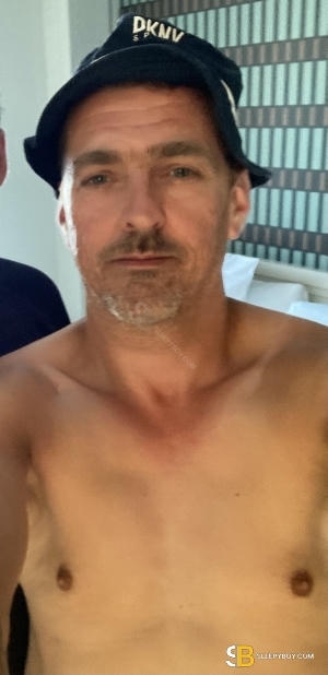 Gay Escort Xxlhungstirling 46yr - double penetration