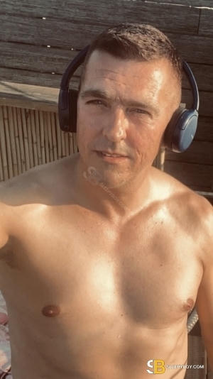 Gay Escort Xxlhungstirling 47yr - double penetration