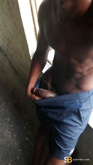 Bisexual Escort Xxlhungstallionbi 27yr - gangbang