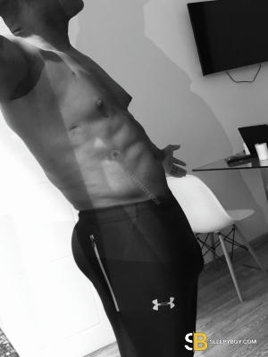 Escort Dwayne 25yr - licking