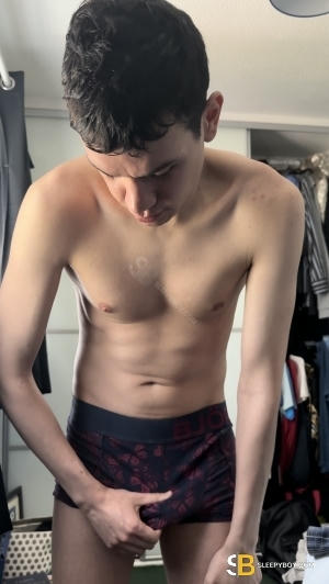 Gay Escort Hope 22yr - always safe sex