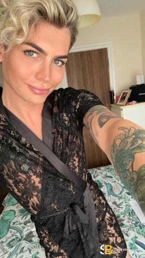 Gay Escort British Ryo 21yr - trios