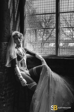 Gay Escort British Ryo 22yr - always safe sex