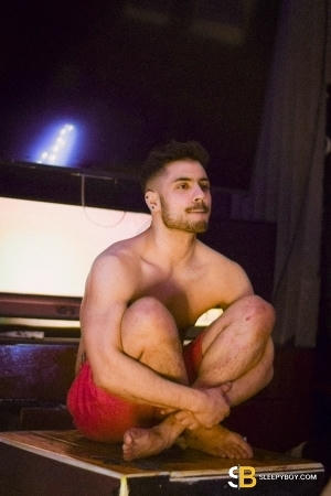 Gay Escort Aaron 28yr - massage