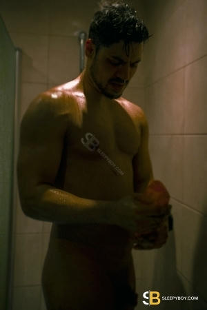 Gay Escort Aaron 28yr - masseur