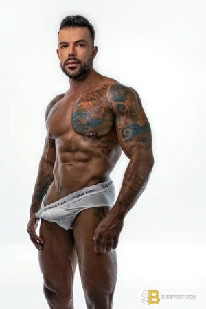 Bisexual Escort Davi_onlytopxxl 25yr - masseur