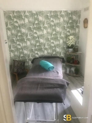 Gay Escort Malemasseur -jamie 44yr - masseur