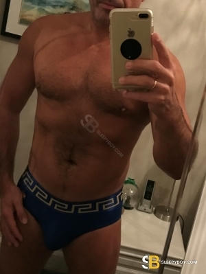 Escort Wayne 47yr - licking
