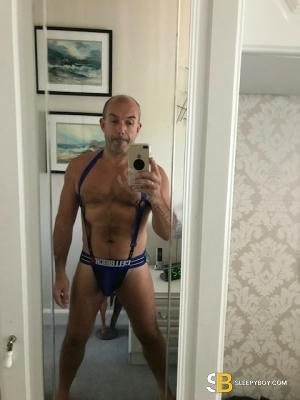 Gay Escort Malemasseur -jamie 44yr - massage