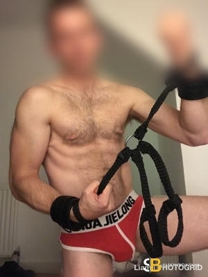 Escort Liam 30yr - massage