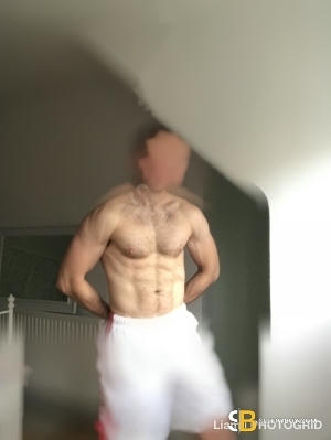 Bisexual Escort Massagepersonaltrainer 34yr - trios