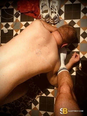 Gay Escort Kemp - Massage 25yr - masseur