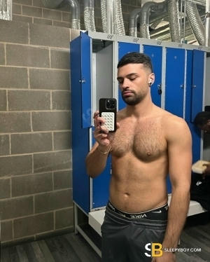 Gay Escort Davide 25yr - trios