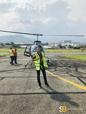 Gay Escort Miguel 20yr - licking