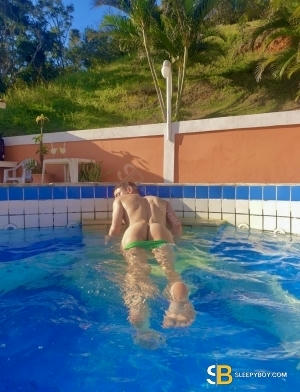 Gay Escort Derick 20yr - massage