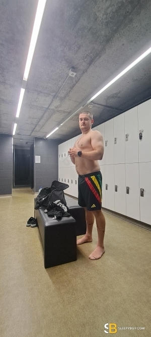 Gay Escort Joshua_big 33yr - massage