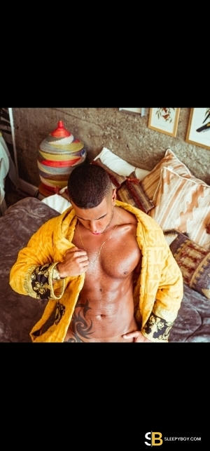 Bisexual Escort Fernando Ferraz Soho 28yr - exhibitionist