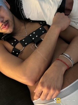 Bisexual Escort Brazzilianxxl 18yr - exhibitionist