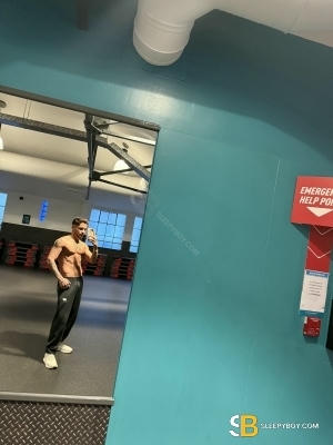 Gay Escort Tales_brazilian_xxl 24yr - blowjob