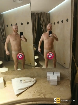 Bisexual Escort Ginger Chris 30yr - double penetration