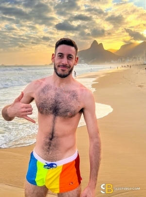 Gay Escort Adriano 30yr - trios