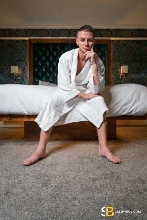 Bisexual Escort Grey 24yr - massage