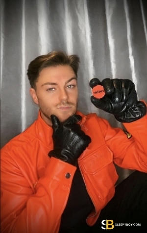 Bisexual Escort Grey 25yr - always safe sex