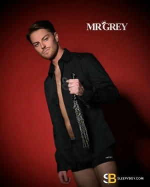 Bisexual Escort Grey 25yr - always safe sex