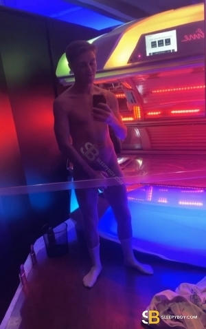 Bisexual Escort Grey 25yr - always safe sex