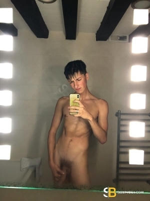 Escort Danny 20yr - licking