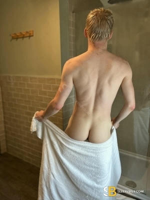 Gay Escort Kay 24yr - furries