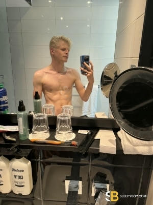 Gay Escort Kay 24yr - rimming