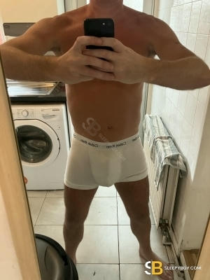 Bisexual Escort Xxxl90 30yr - trios