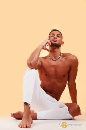 Bisexual Escort Patrik 24yr - masseur