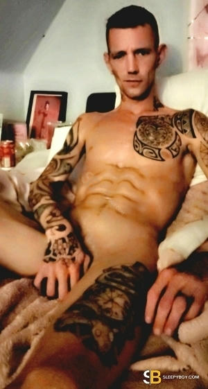 Gay Escort Rhys 29yr - licking