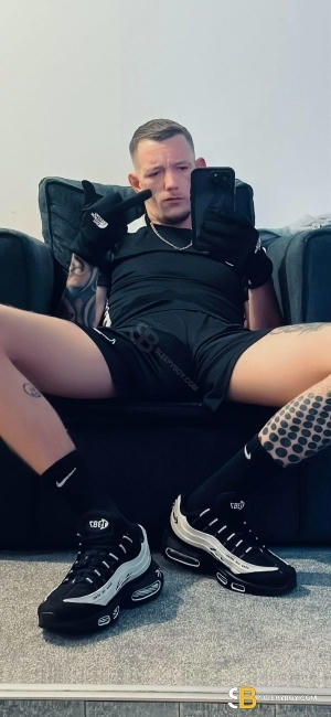 Gay Escort Rhys 29yr - massage