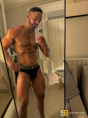 Gay Escort Bruno 29yr - trios