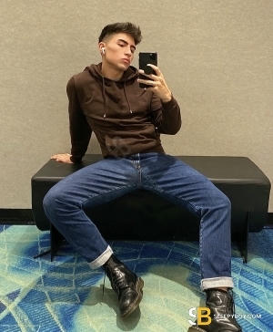 Gay Escort Felipe 23yr - sucking