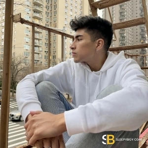 Gay Escort Felipe 24yr - sucking