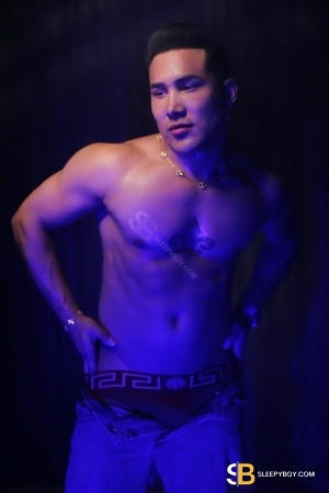 Bisexual Escort Chris_xl 27yr - dirty talk