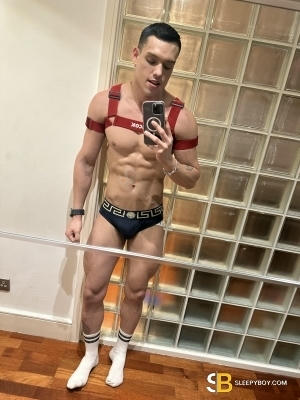 Gay Escort Marcello 23yr - toys