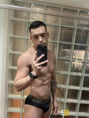 Gay Escort Marcello 23yr - blowjob