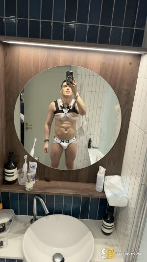 Gay Escort Marcello 23yr - hotel dates