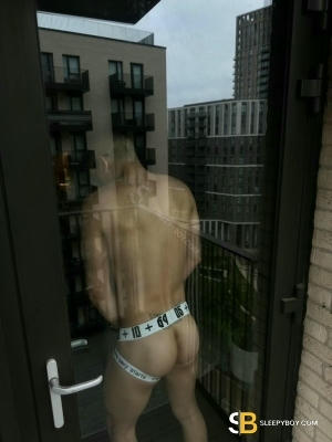 Gay Escort Marcello 23yr - exhibitionist