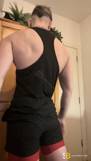 Bisexual Escort Rory 21yr - double penetration