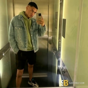 Gay Escort Leonardo Baiano 26yr - cum on body