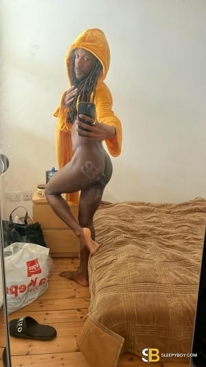 Gay Escort Dark N&rsquo; Stormy 31yr - double penetration