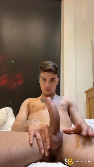 Gay Escort Lucas Elesbao 21yr - blowjob