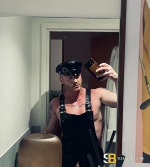 Gay Escort Tobias 33yr - groups